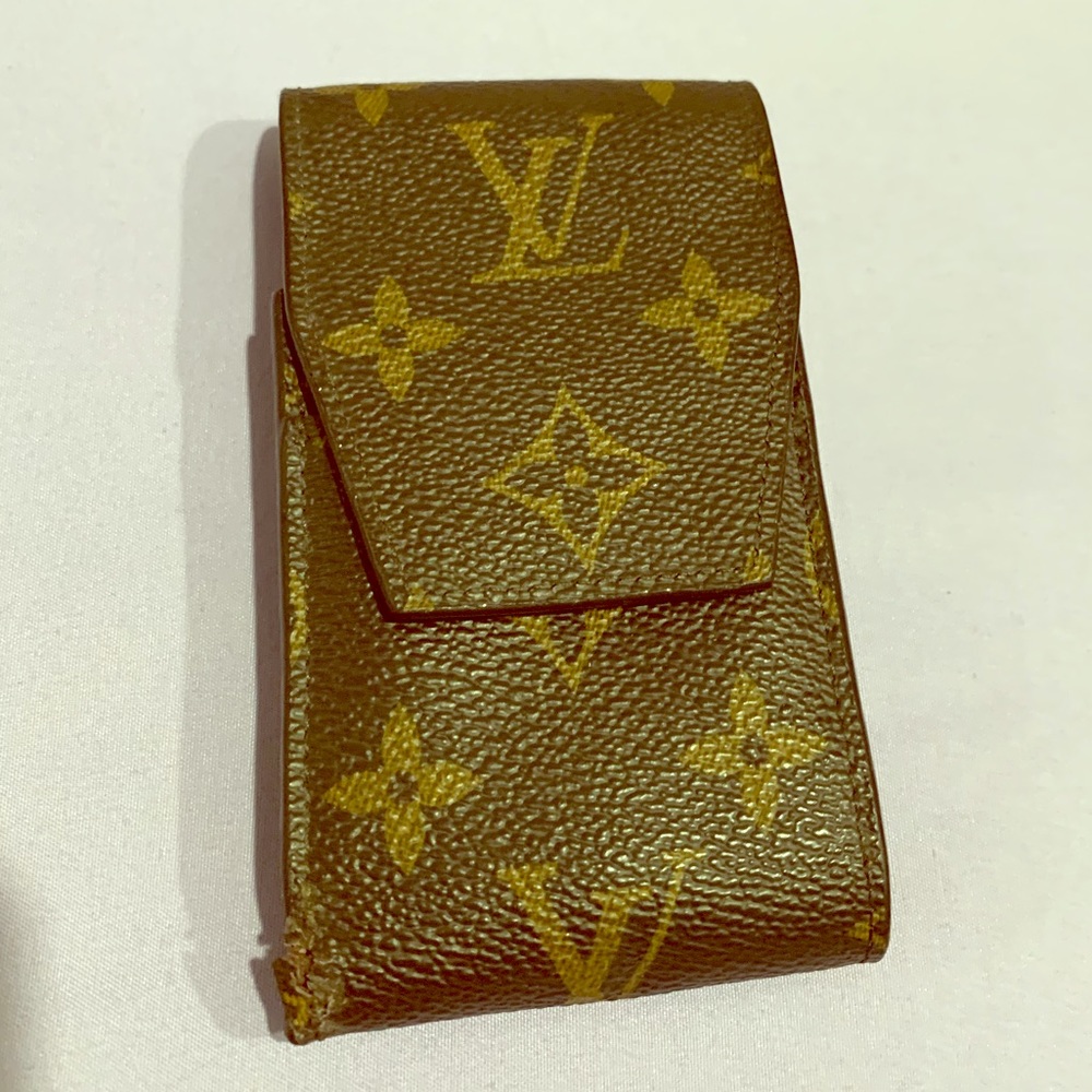 Lv monogram Cigarettes case.